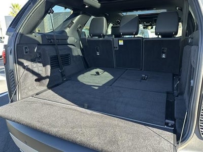 2025 Land Rover Discovery S