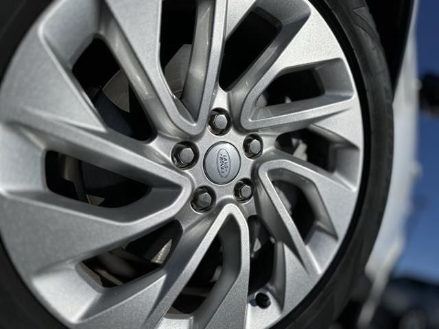 2025 Land Rover Discovery S