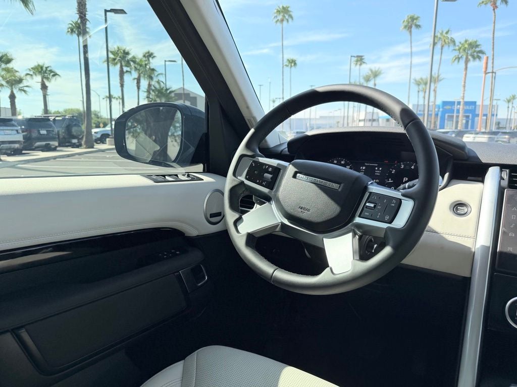 2025 Land Rover Discovery S