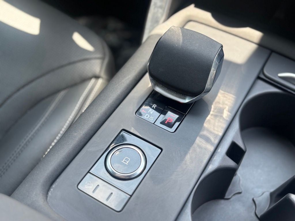 2025 Land Rover Discovery Dynamic SE