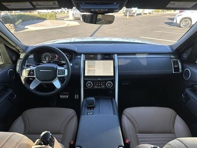 2025 Land Rover Discovery Dynamic SE