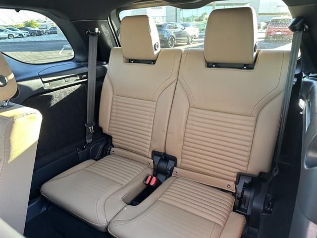 2025 Land Rover Discovery Dynamic SE