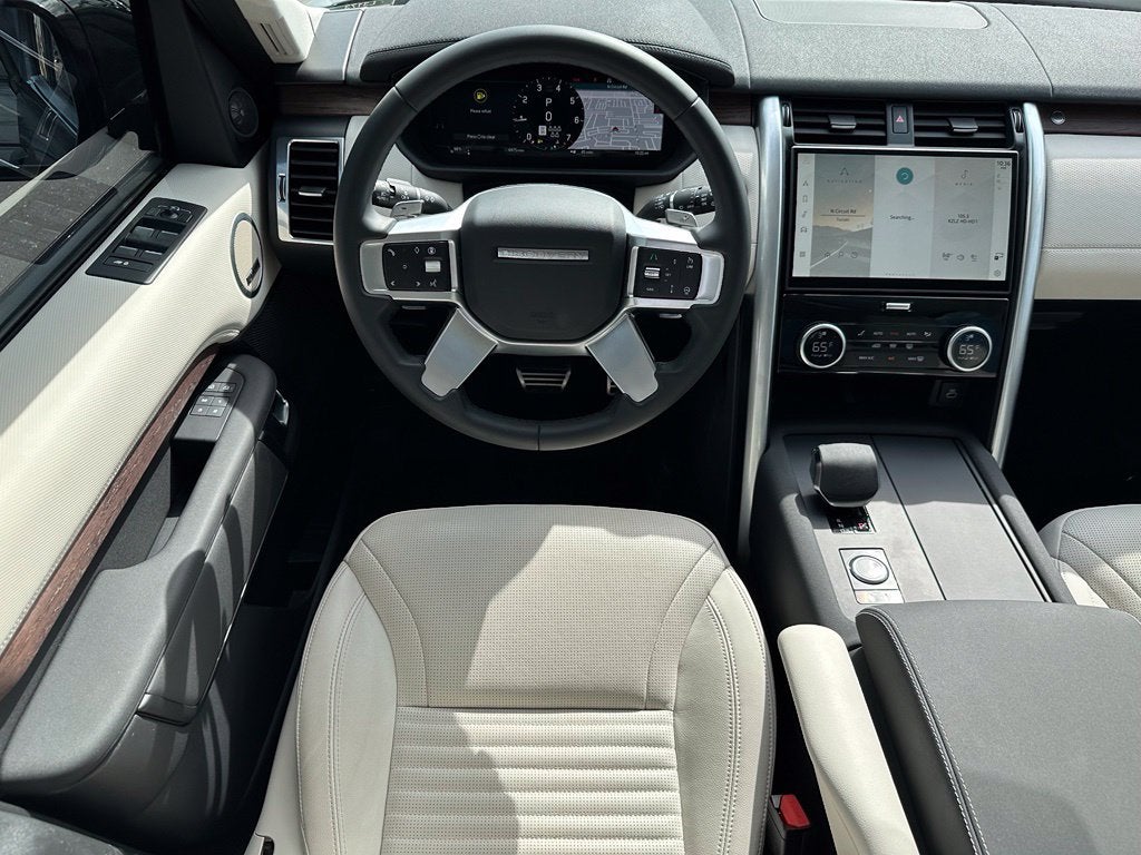 2025 Land Rover Discovery Dynamic SE