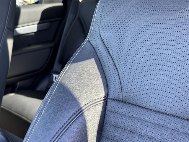 2025 Land Rover Discovery Dynamic SE