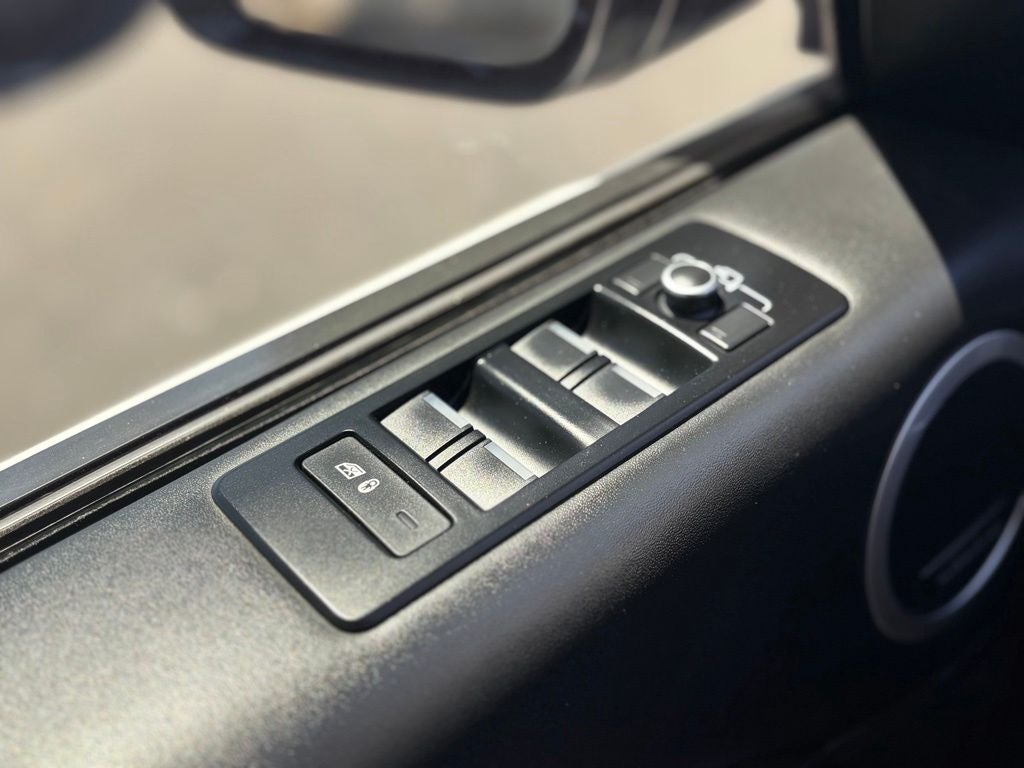 2018 Land Rover Discovery HSE Luxury