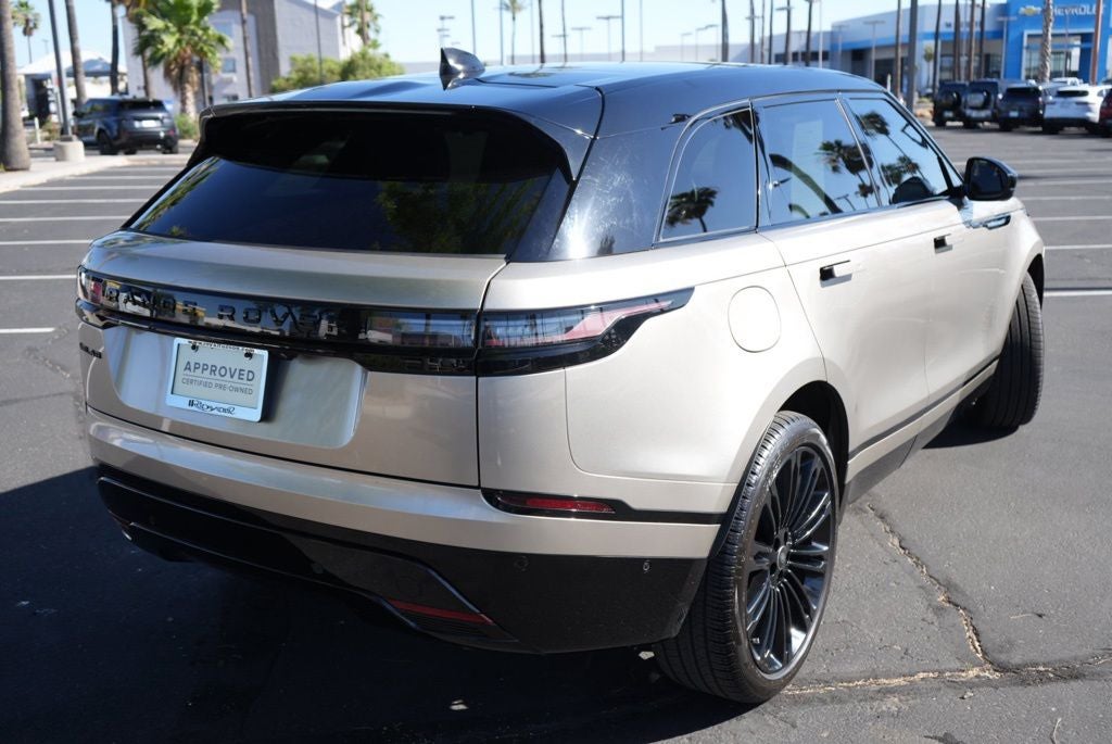 2026 Land Rover Range Rover Velar Dynamic SE