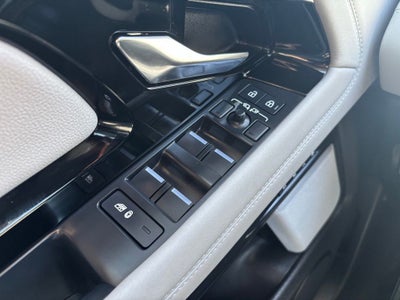 2023 Land Rover Range Rover Evoque SE