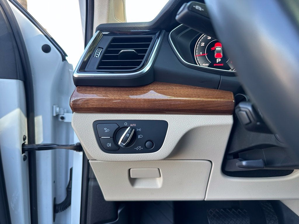 2023 Audi Q5 45 S line Premium quattro