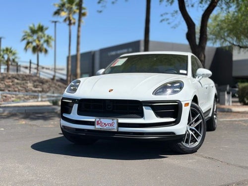 2025 Porsche Macan Base