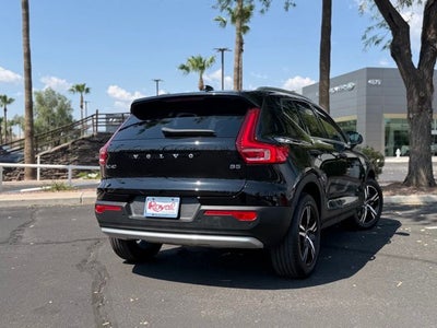 2025 Volvo XC40 B5 Core
