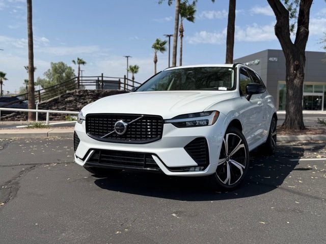 2025 Volvo XC60 B5 Ultra
