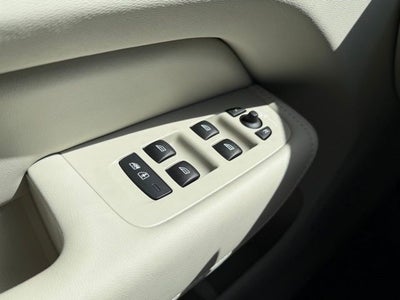 2025 Volvo XC60 B5 Ultra