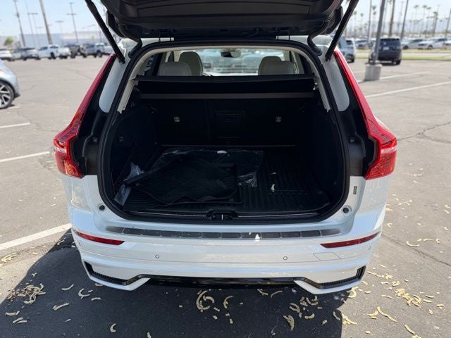 2025 Volvo XC60 B5 Ultra