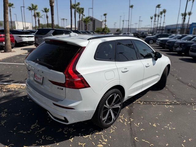 2025 Volvo XC60 B5 Ultra