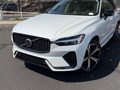 2025 Volvo XC60 B5 Ultra