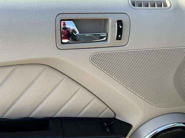 2011 Ford Mustang GT Premium