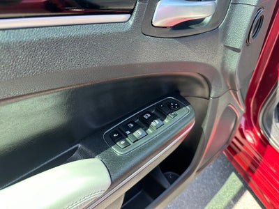 2019 Chrysler 300 S