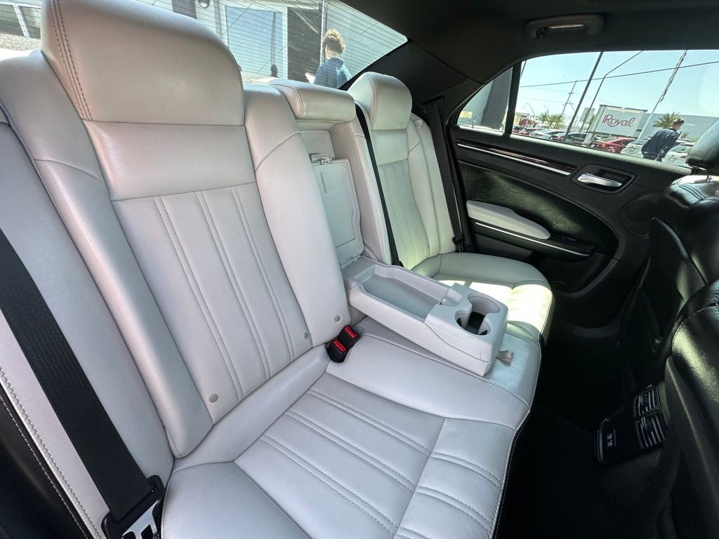 2019 Chrysler 300 S