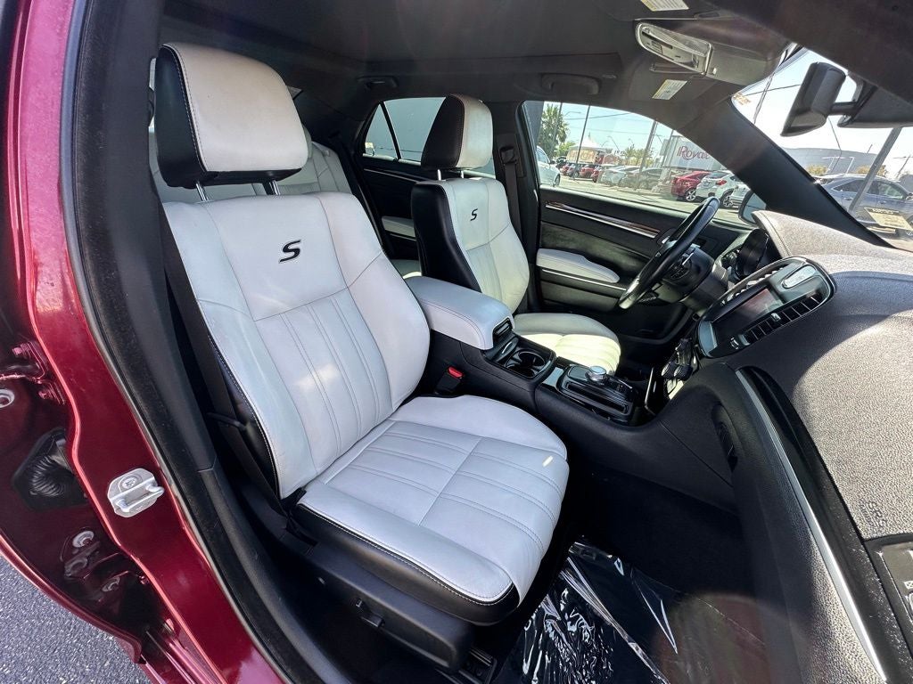 2019 Chrysler 300 S