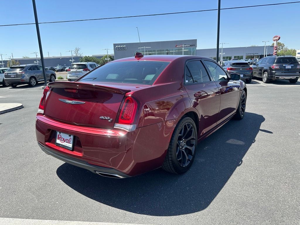2019 Chrysler 300 S