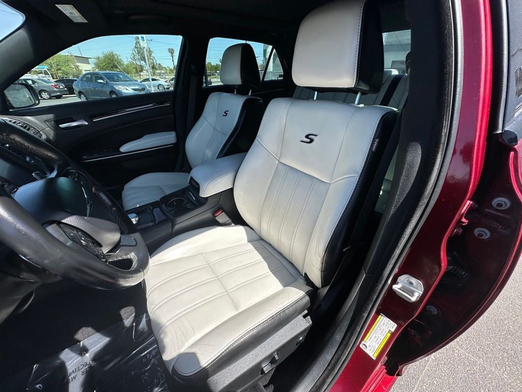 2019 Chrysler 300 S