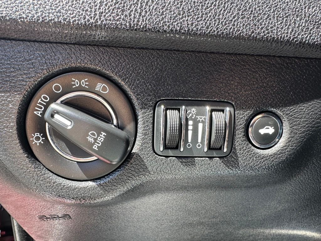 2019 Chrysler 300 S