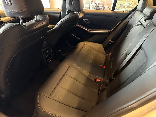 2025 BMW 3 Series 330i xDrive