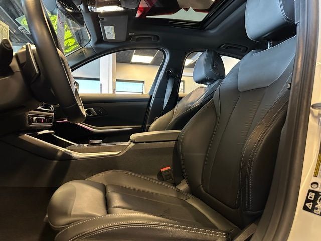 2025 BMW 3 Series 330i xDrive