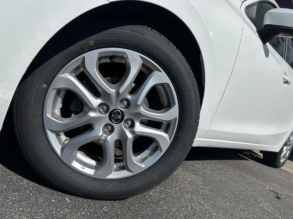 2017 Toyota Yaris iA Base