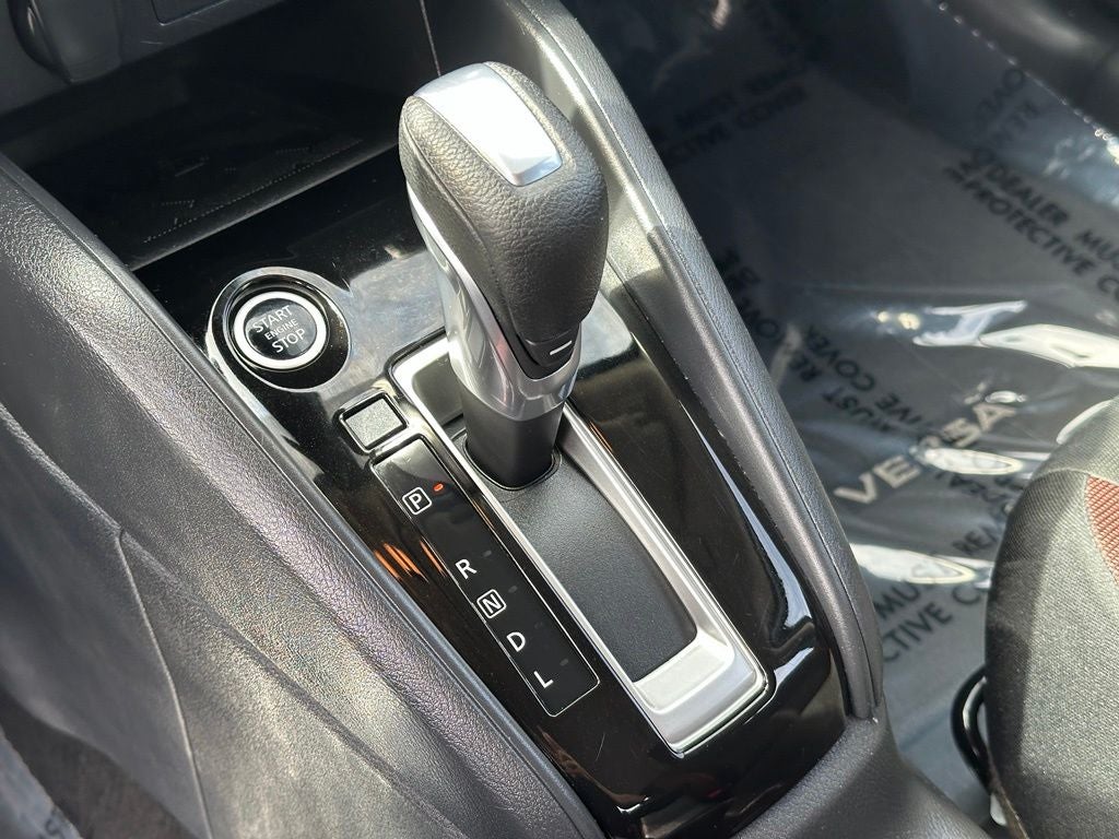 2024 Nissan Versa 1.6 SR