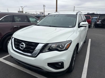2019 Nissan Pathfinder SL