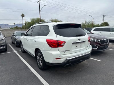 2019 Nissan Pathfinder SL