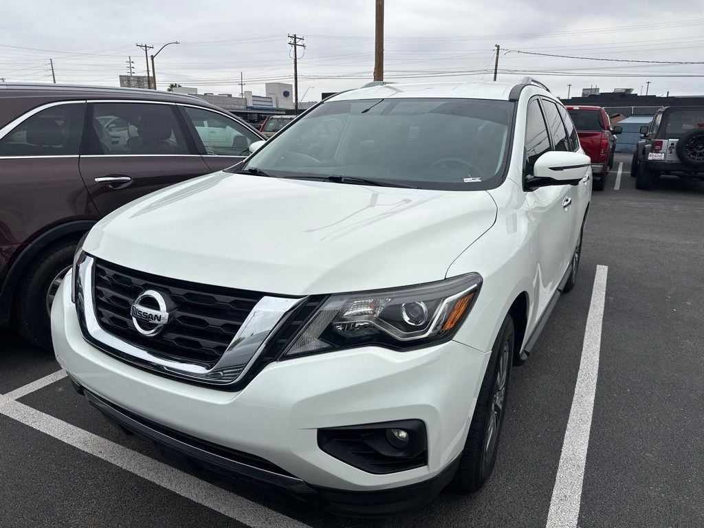 2019 Nissan Pathfinder SL