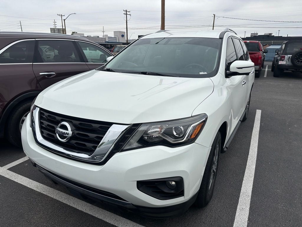 2019 Nissan Pathfinder SL