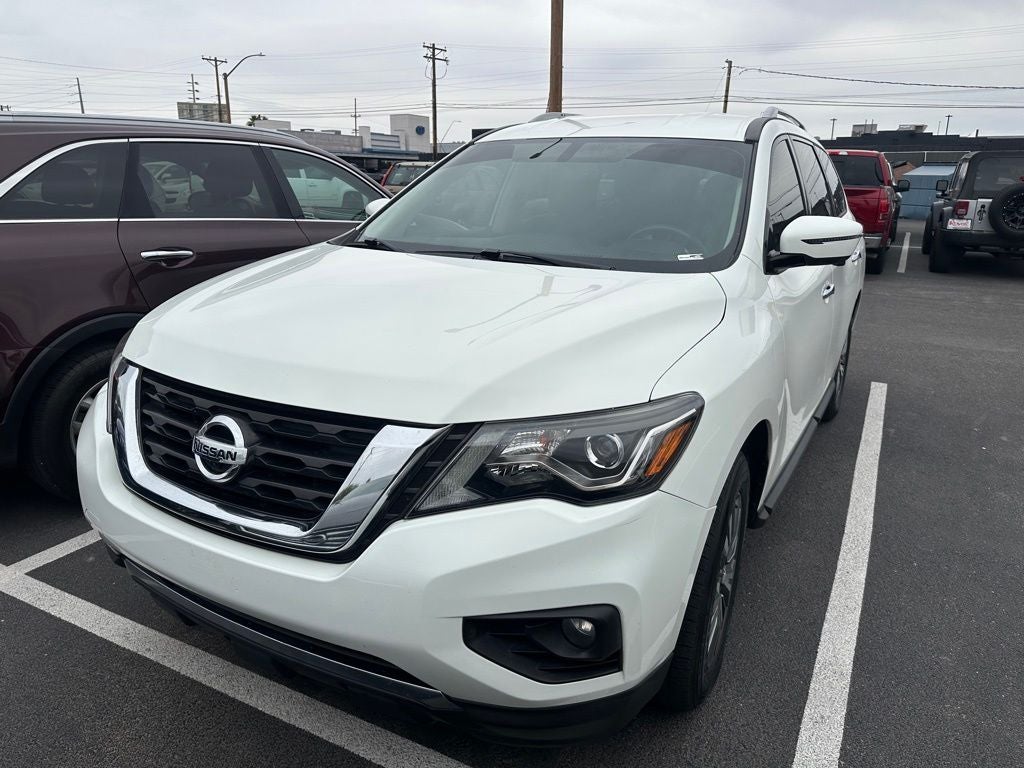 2019 Nissan Pathfinder SL