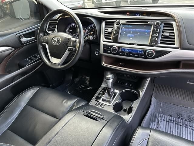 2017 Toyota Highlander XLE