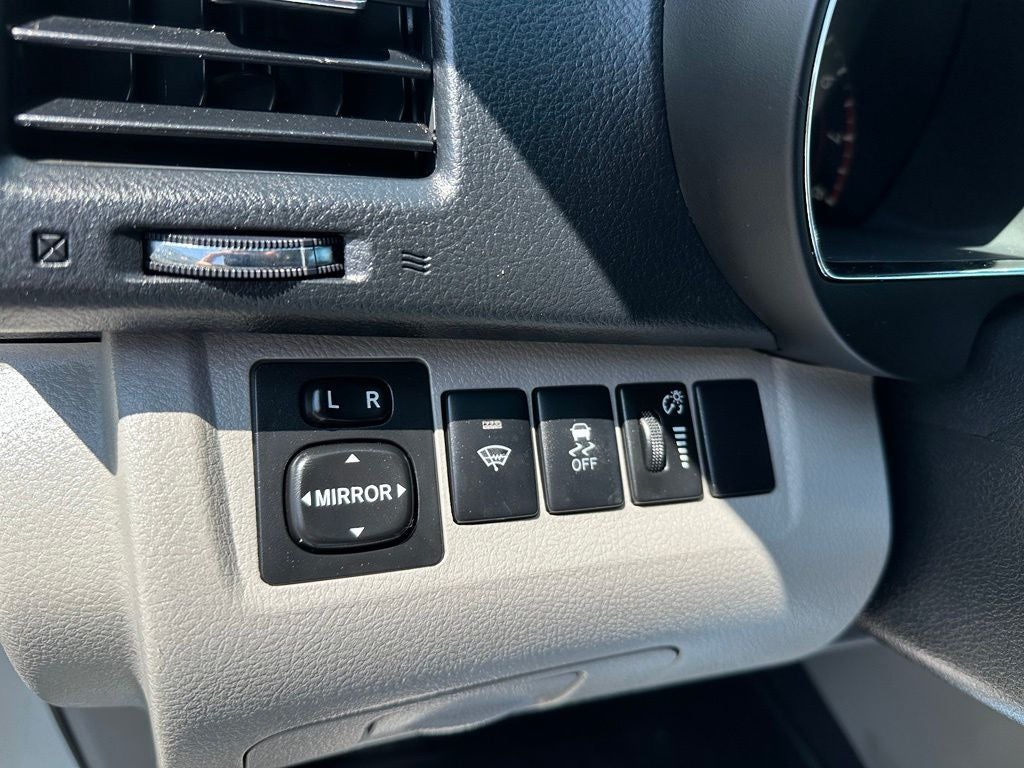 2012 Toyota Highlander Base