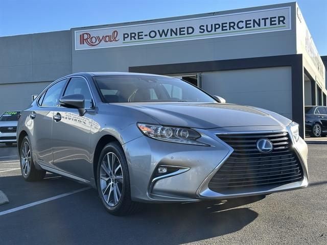 2016 Lexus ES 300h