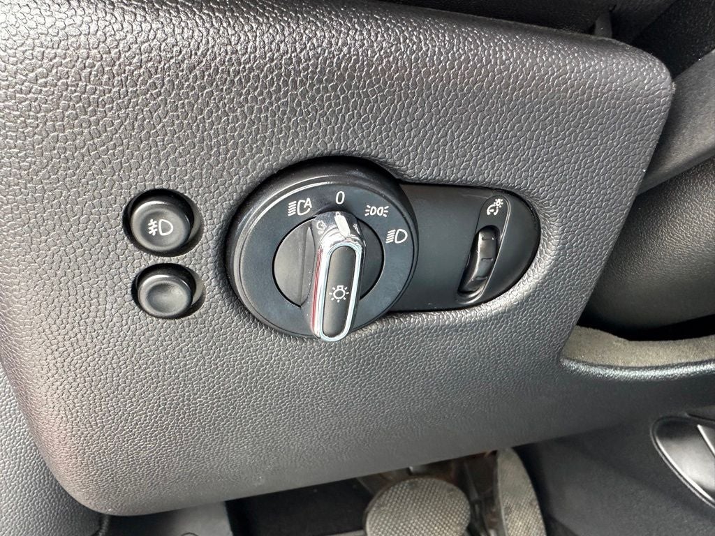 2021 MINI Cooper Base