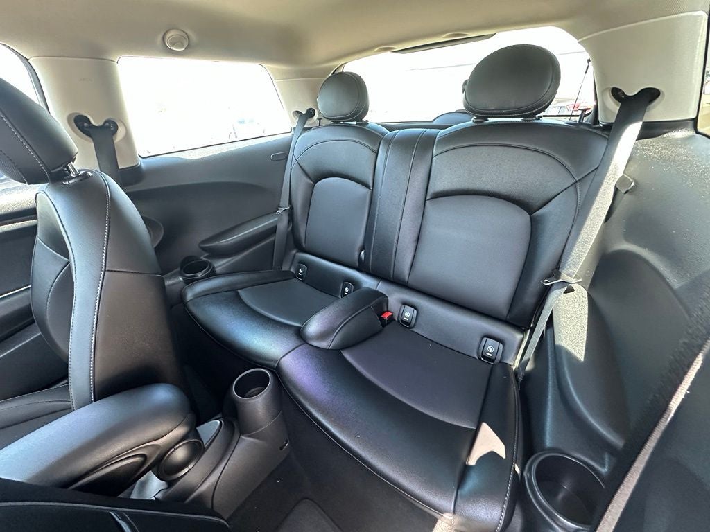 2016 MINI Cooper Base