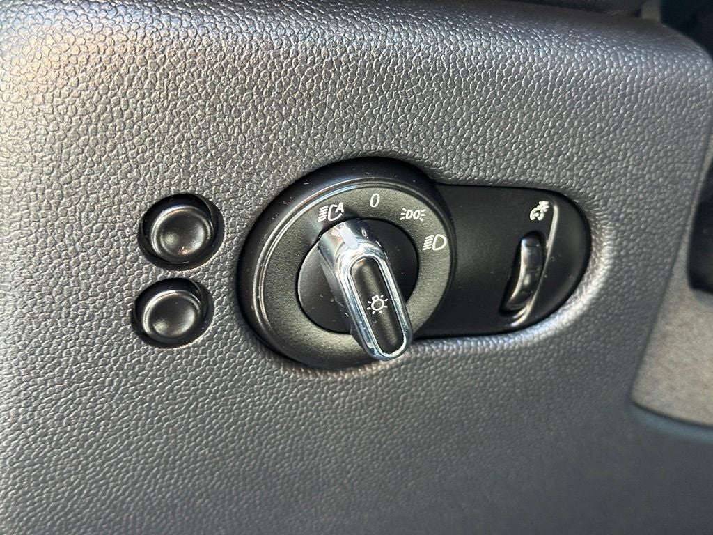 2016 MINI Cooper Base