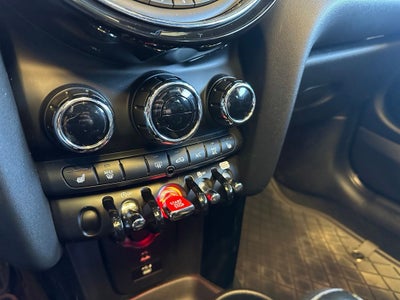 2021 MINI John Cooper Works Base