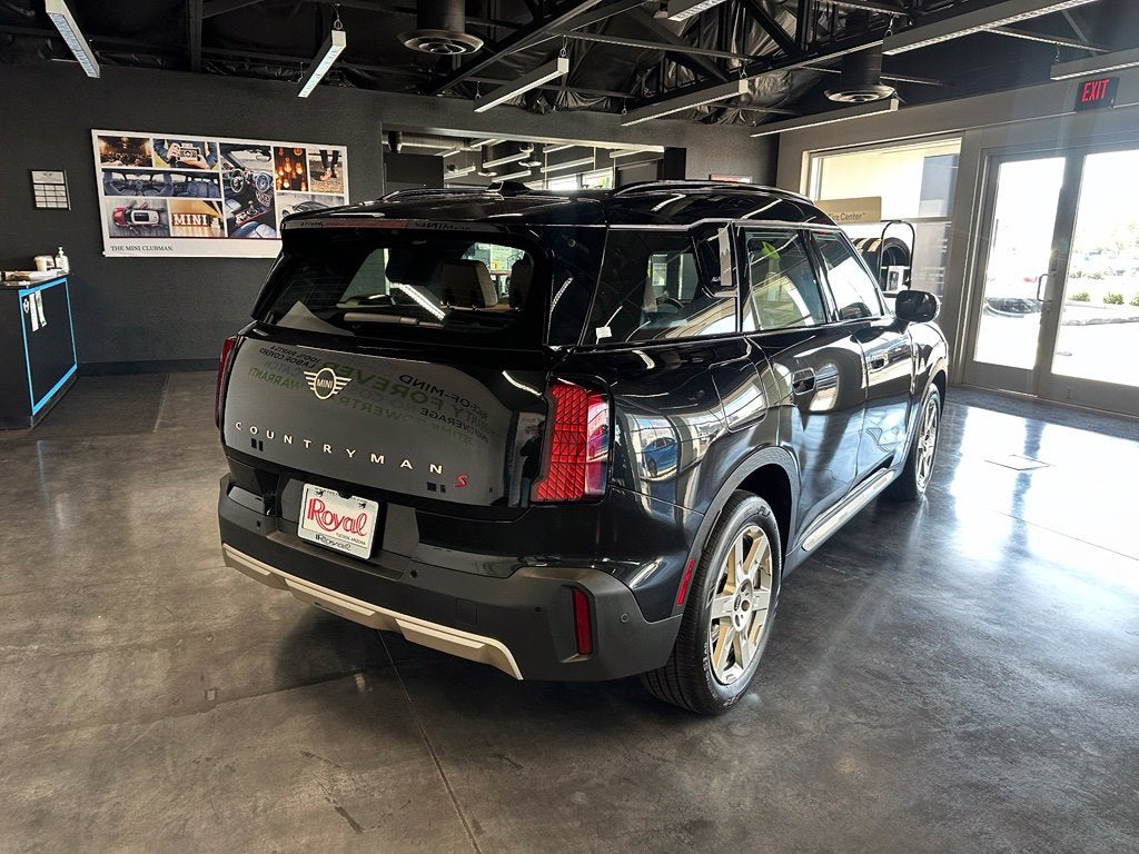 2025 MINI Cooper S Countryman Base