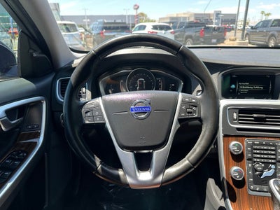 2017 Volvo V60 Cross Country T5