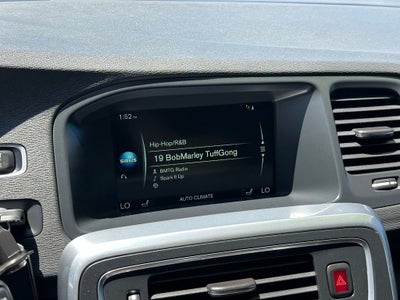2017 Volvo V60 Cross Country T5